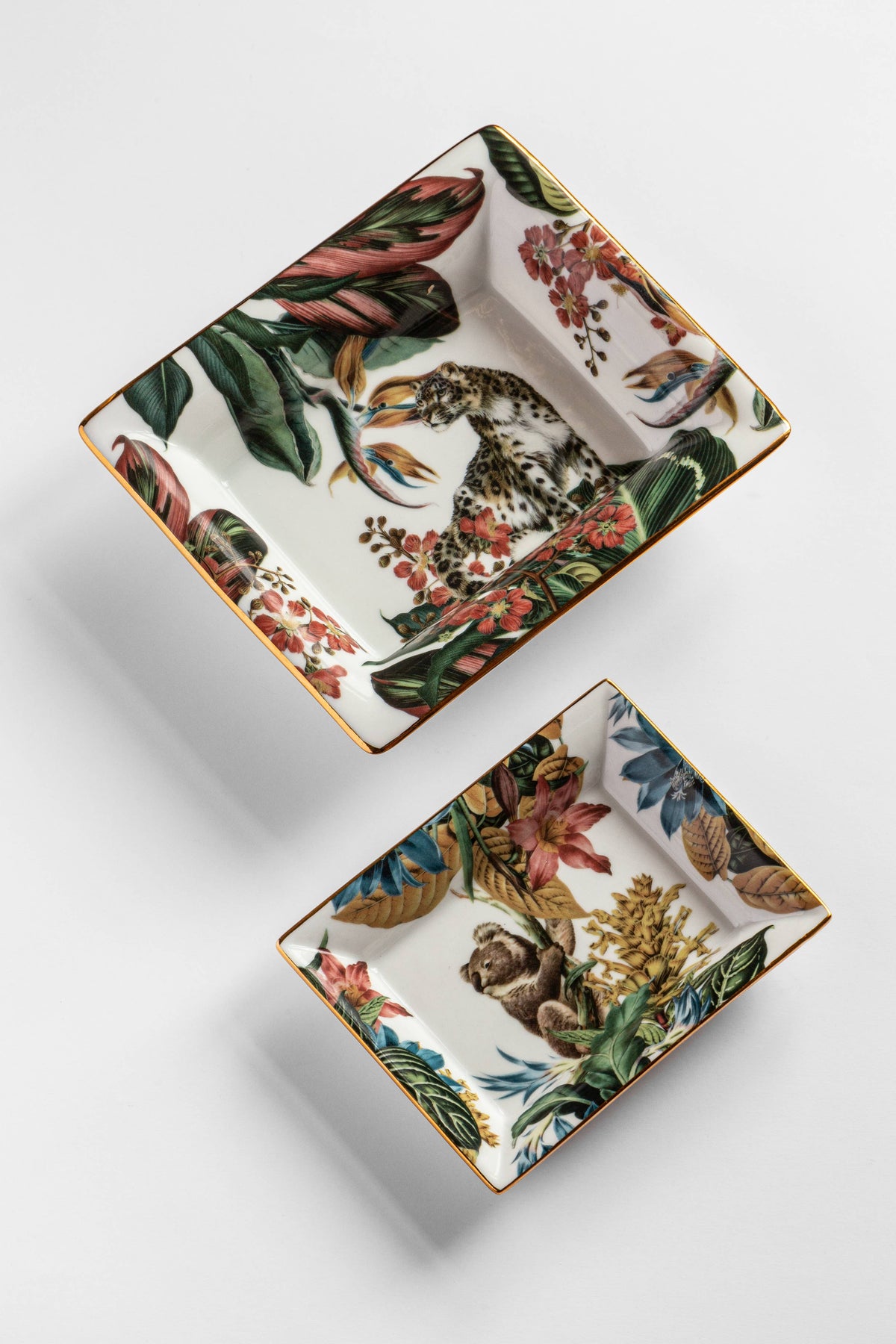 Vide-poche Animalia en porcelaine, fleurs tropicales et animaux – Grand Tour, Vito Nesta