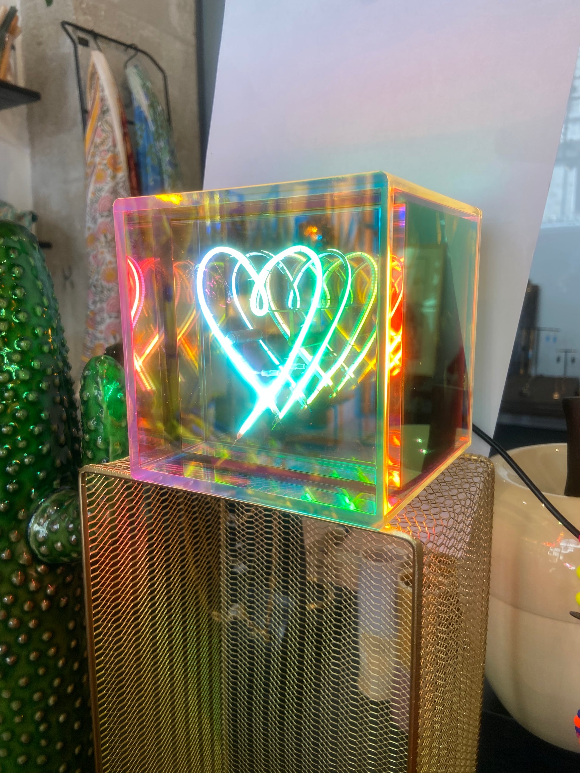 ELEMENTS LIGHTING - Mitbox Coeur