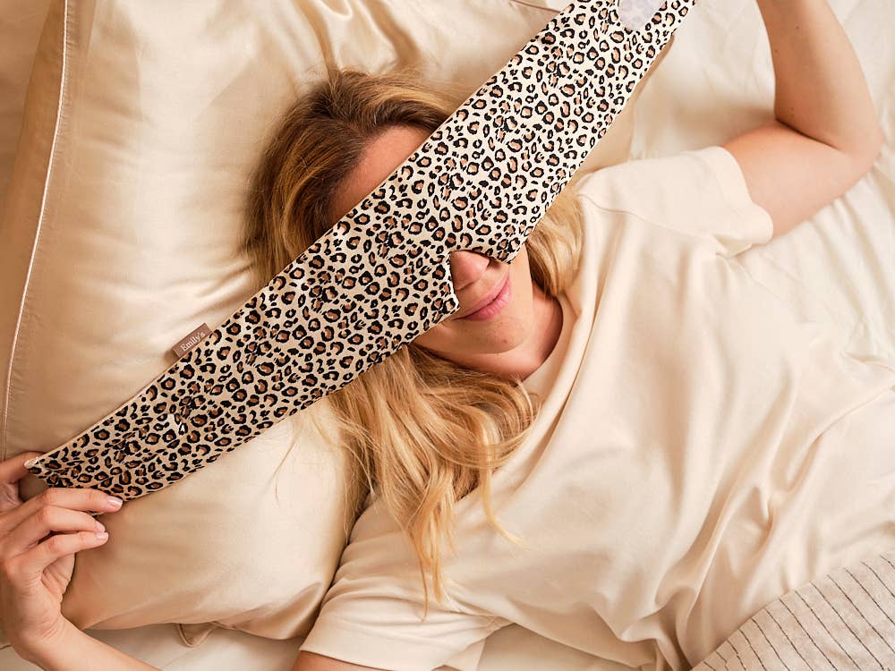 Masque en soie (6 coloris) – EMILY'S PILLOW – visuel 9