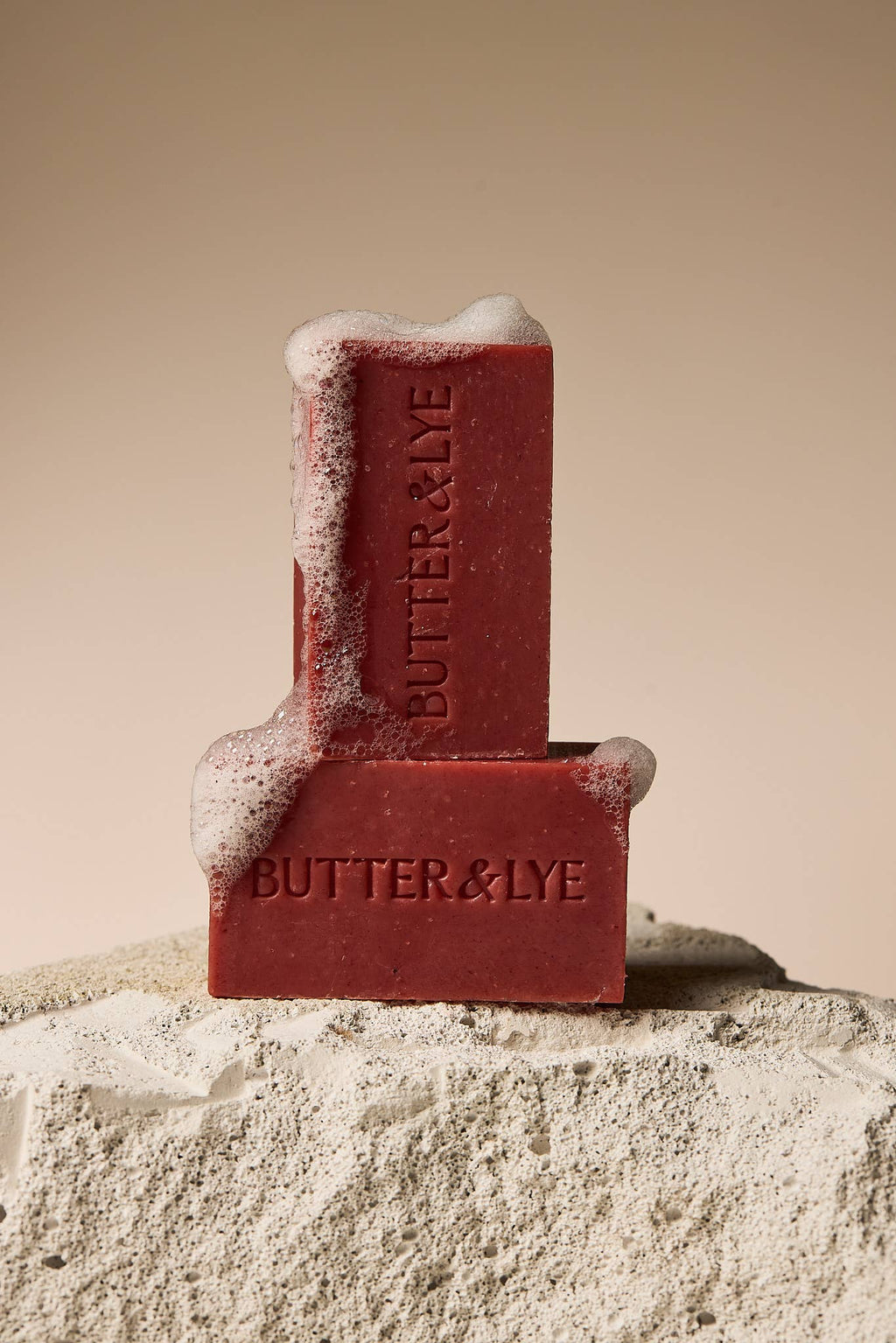 BUTTER & LYE - Savon Corps à la Racine de Garance