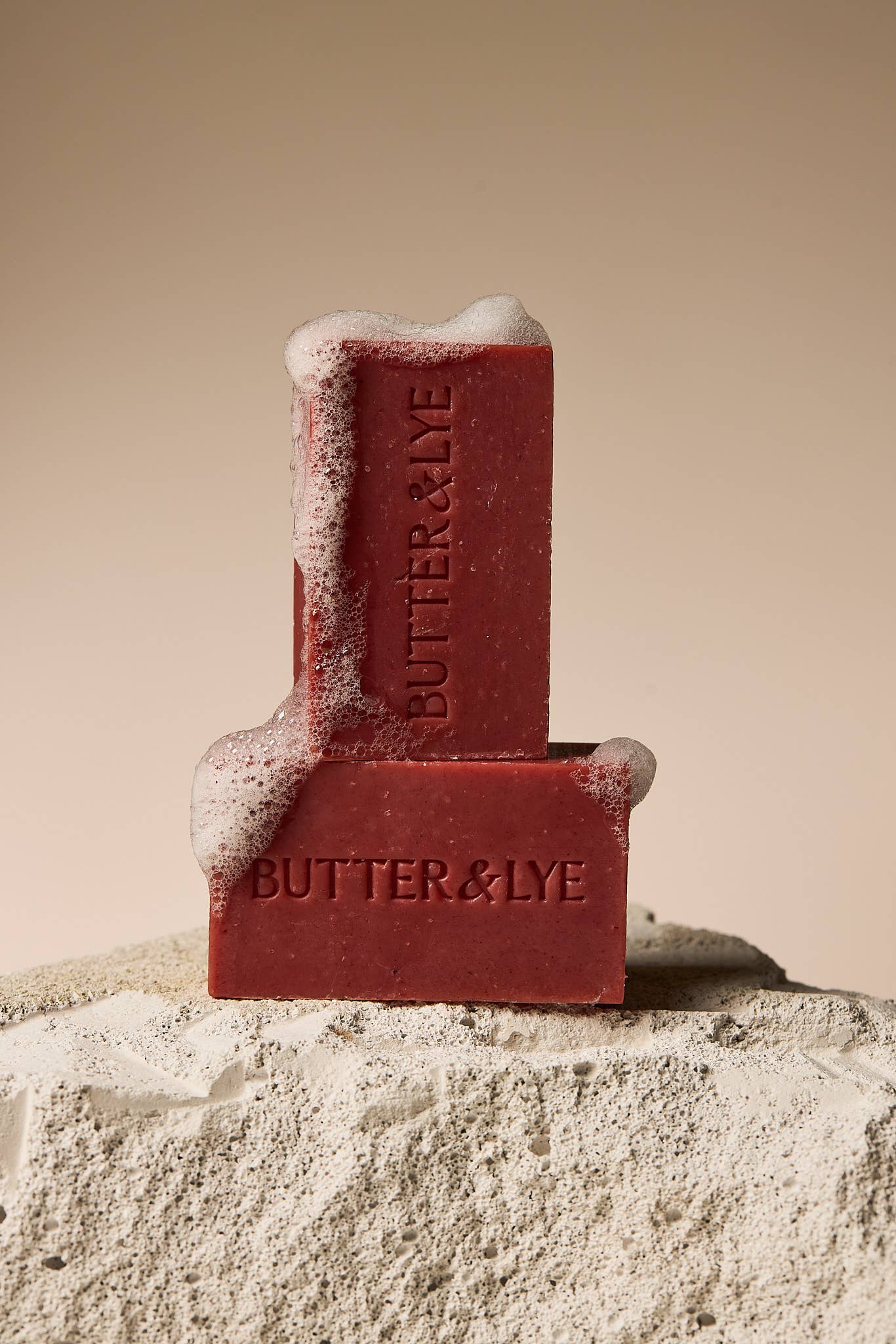 BUTTER & LYE - Savon Corps à la Racine de Garance