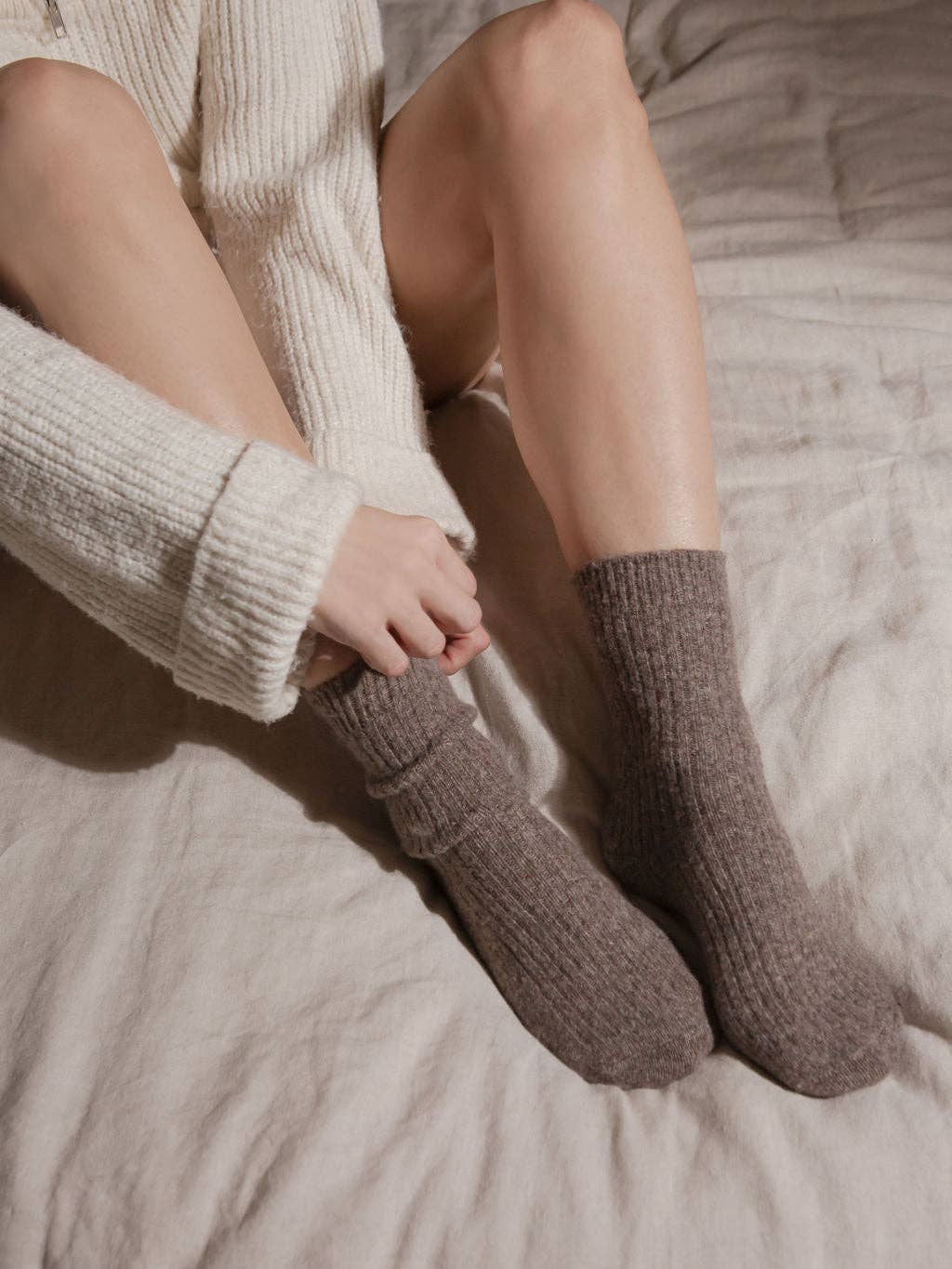 Chaussettes courtes en cachemire coloris Choccy Léger – BED & BUTTER, George Genève