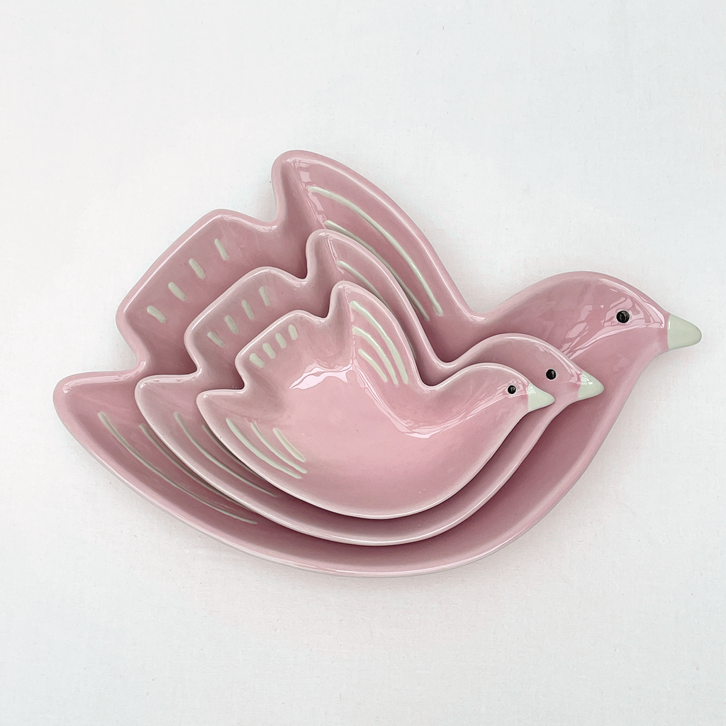 Plat cuicui oiseau rose gm L30,5 P20,7 H5cm – vue 2 – Opjet Paris | George Genève