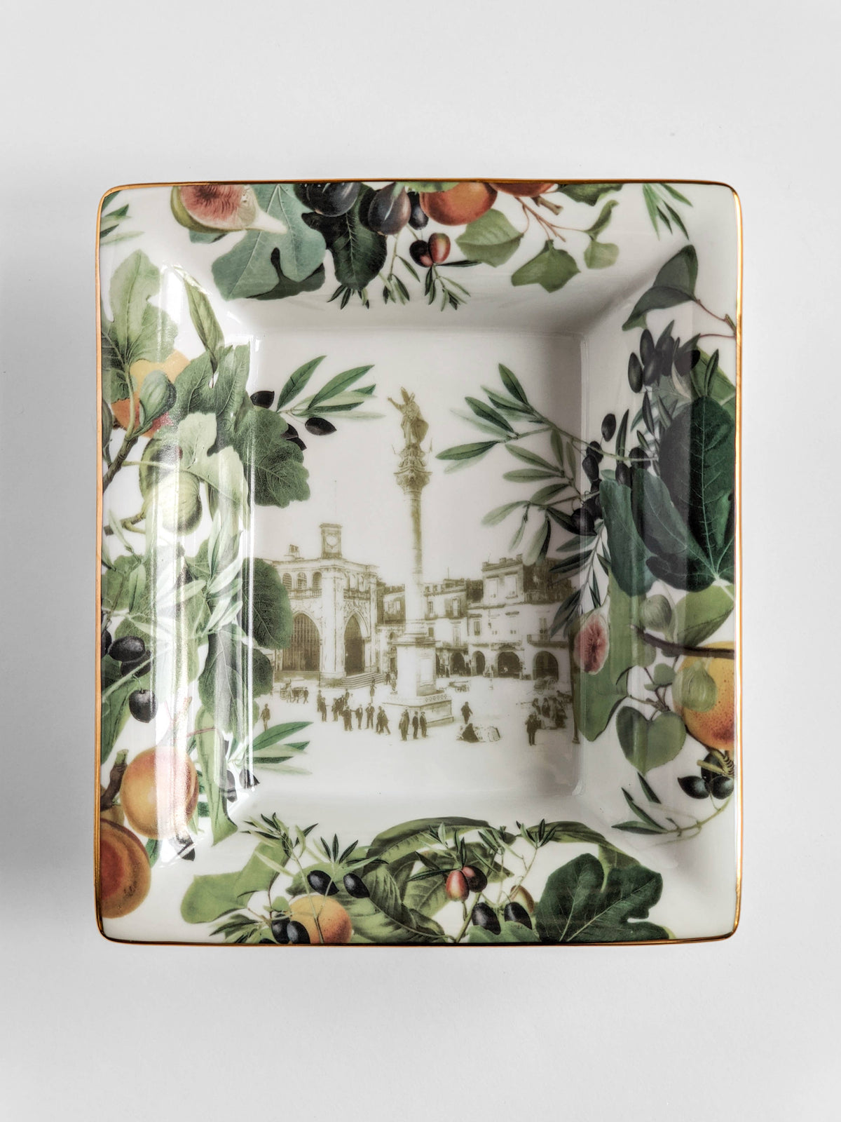 Vide-poche Apulie en porcelaine décorée à la main – Grand Tour, Vito Nesta
