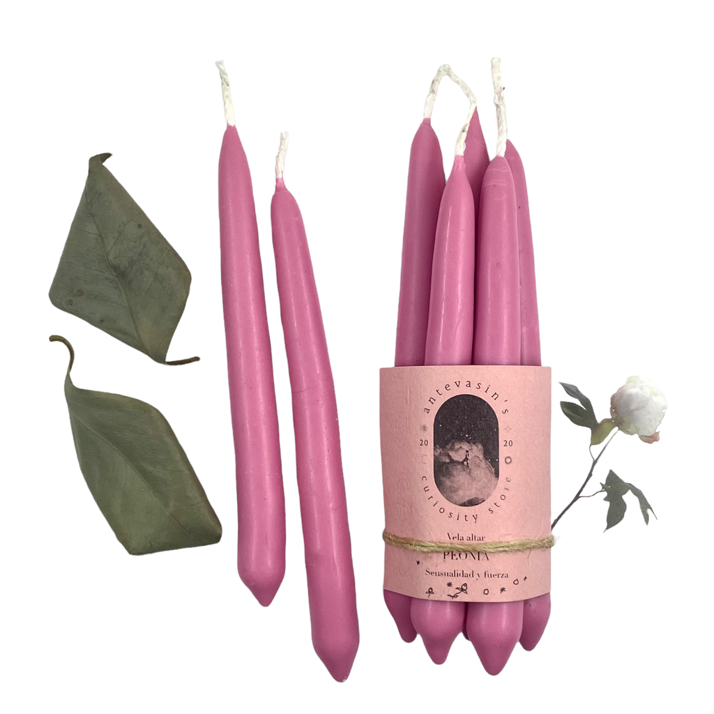 Ambiance avec la bougie rituelle Peonia rose, Antevasin's Store chez George Genève