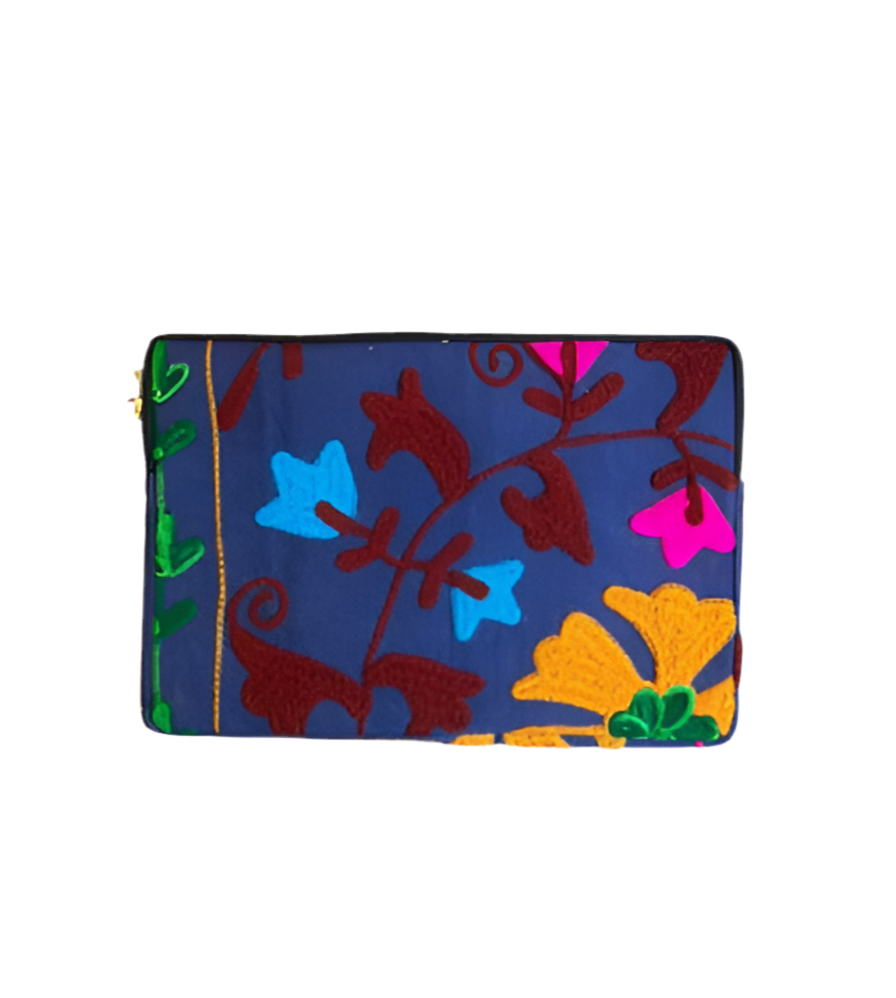 CURIOSITY LAB - Pouch
