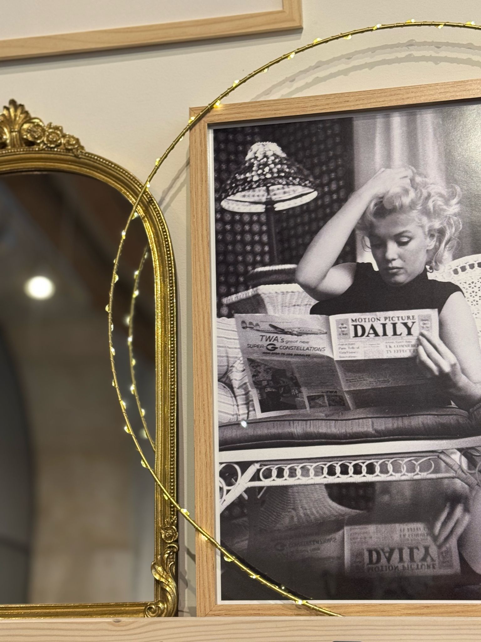 BLUE SHAKER - Marilyn Monroe Daily Newspaper