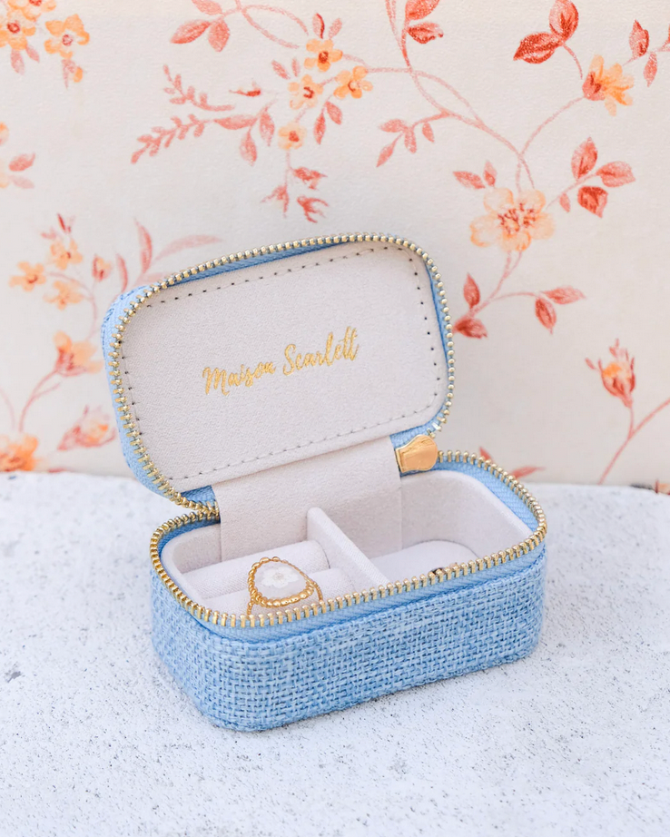 Boîte à bijoux Marie - Lin Bleu Clair – vue 2 – MAISON SCARLETT | George Genève