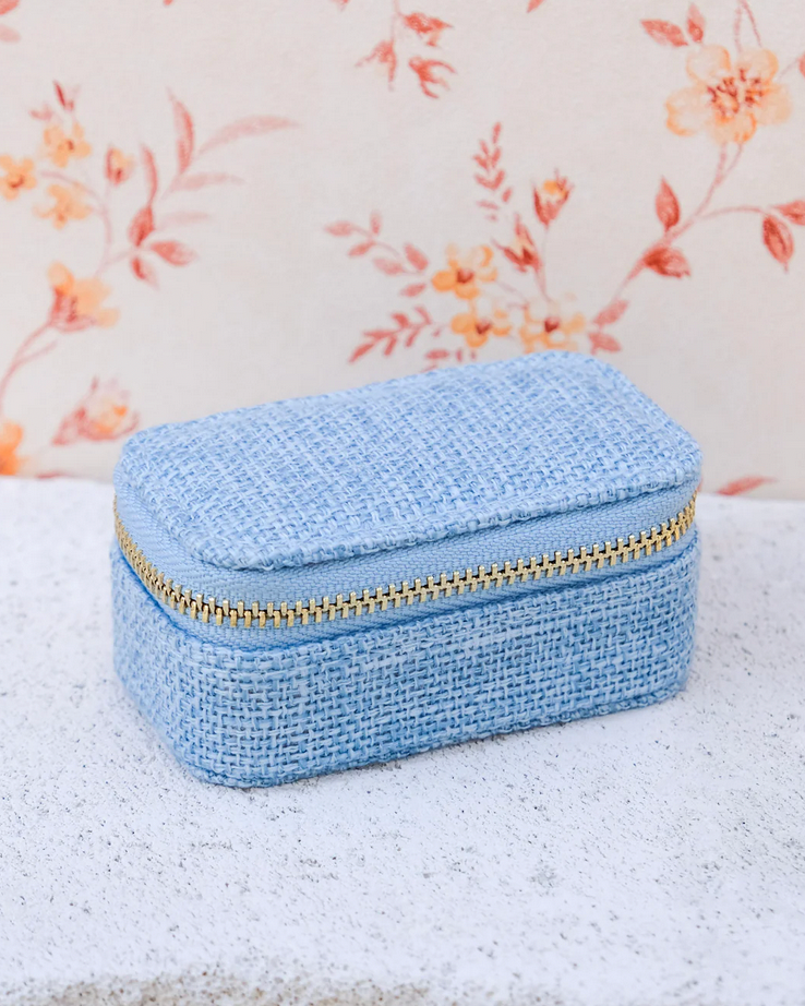 Boîte à bijoux Marie - Lin Bleu Clair – vue 3 – MAISON SCARLETT | George Genève