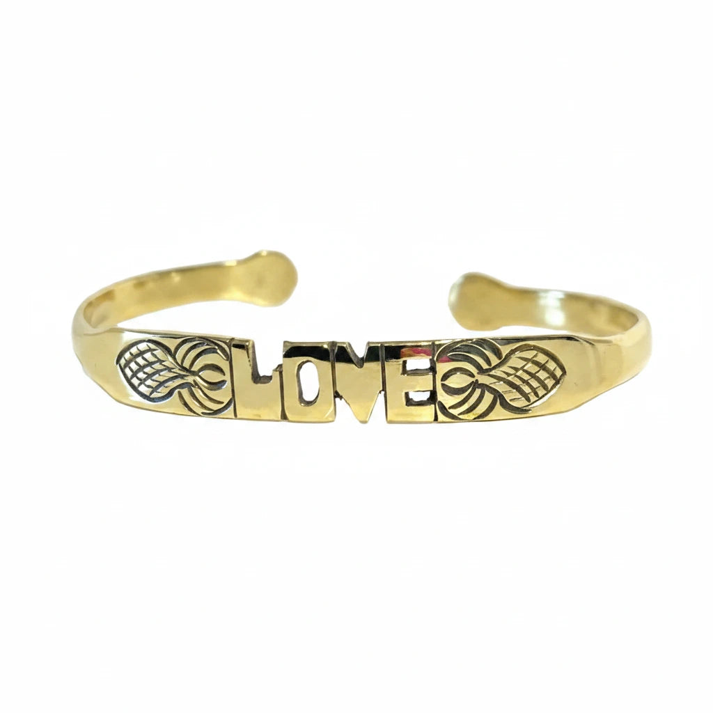Bracelet en laiton gravé à la main inscription Love – FLORA JANE