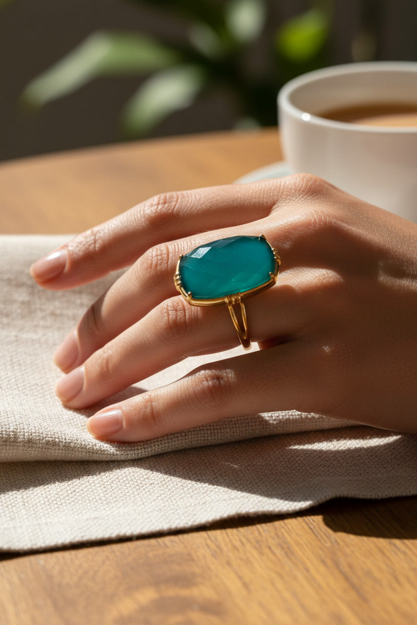AU FIL DE LO – Ovaler Ring mit grünem Onyx 
