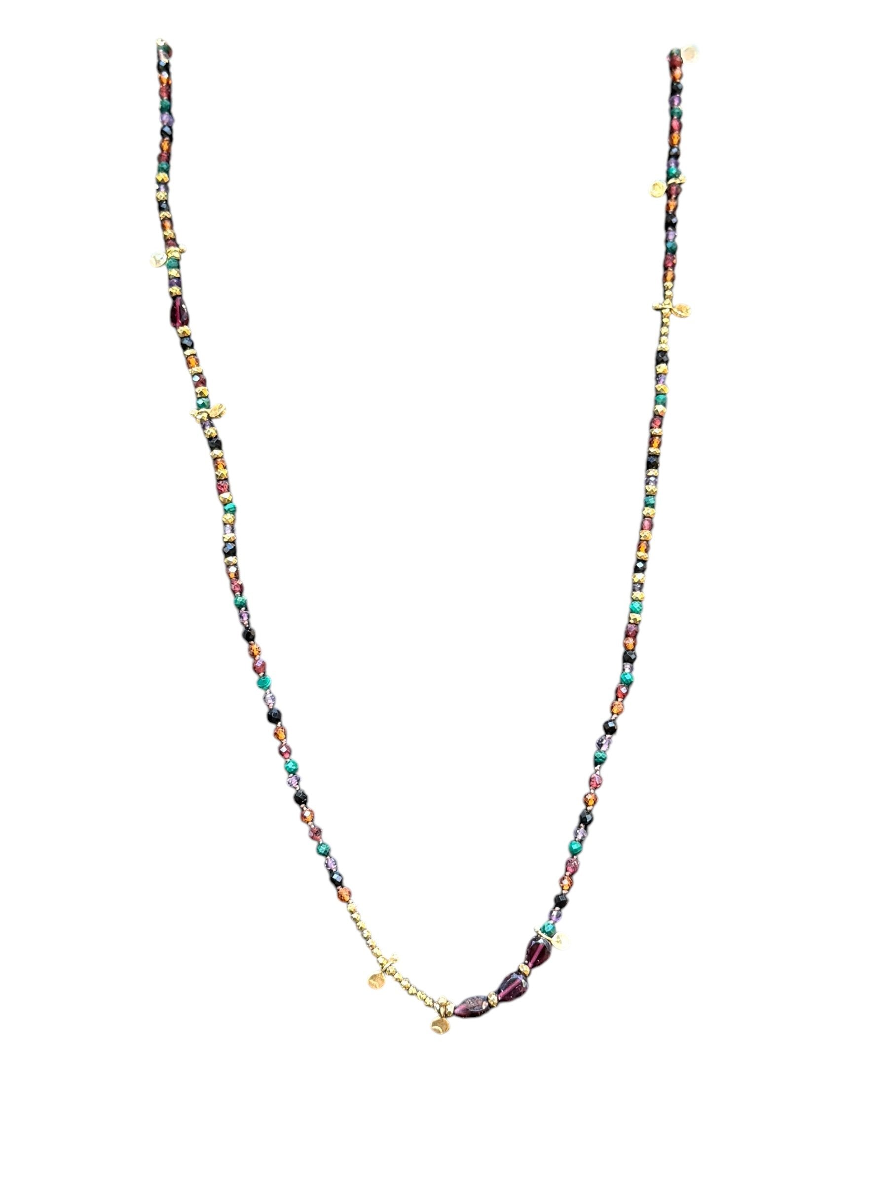 ROOM SERVICE - Collier Adoum multi tours