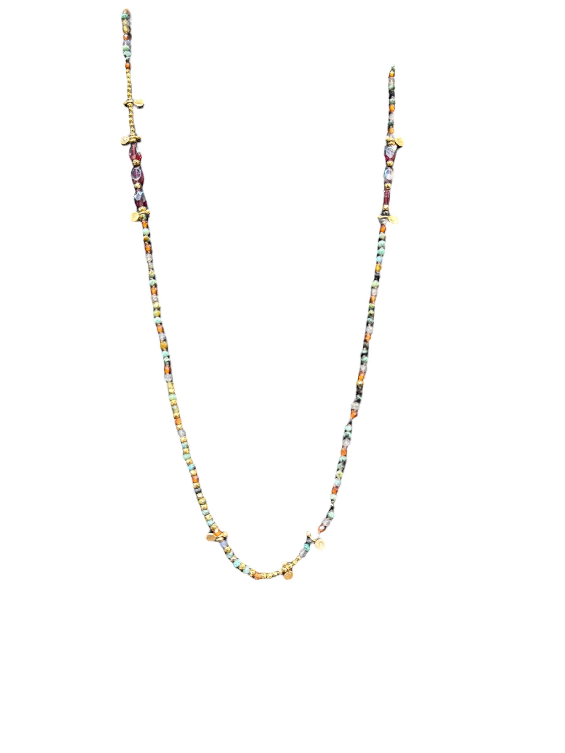 ROOM SERVICE - Collier Adoum multi tours