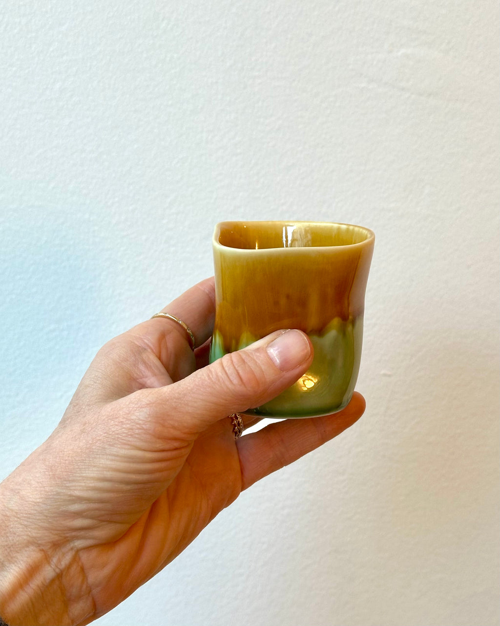 Tasse à café en céramique – vue 3 – SGW LAB | George Genève