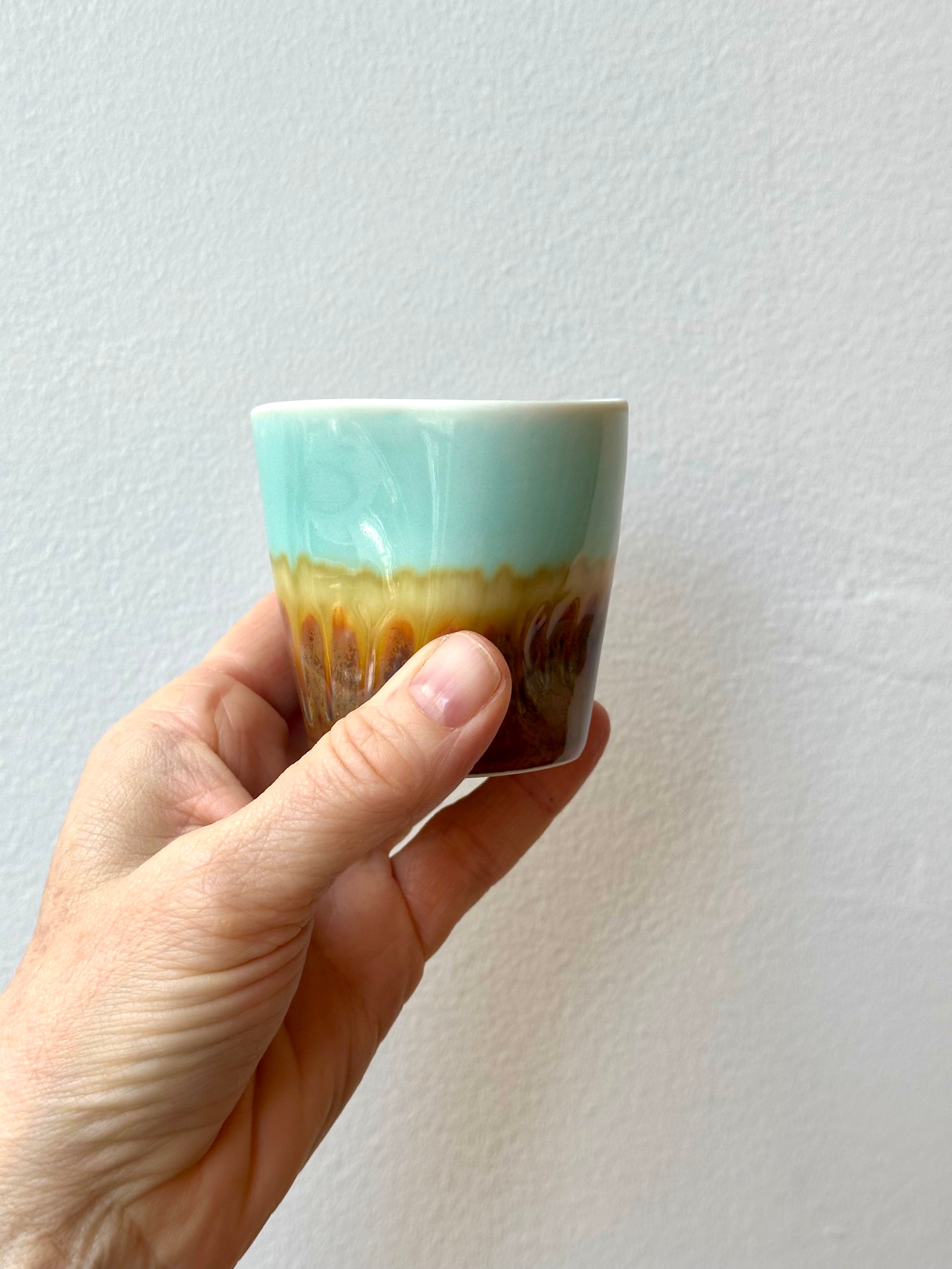 Tasse à café en céramique – vue 3 – SGW LAB | George Genève