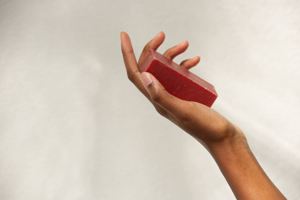 BUTTER & LYE - Savon Corps à la Racine de Garance