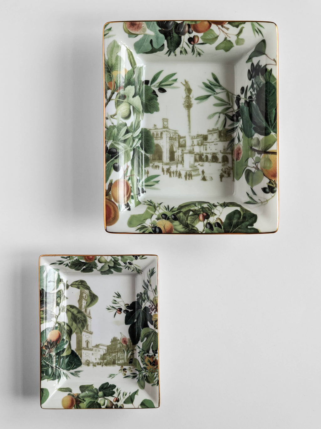 Cendrier Apulie en porcelaine décorée à la main – Grand Tour, Vito Nesta