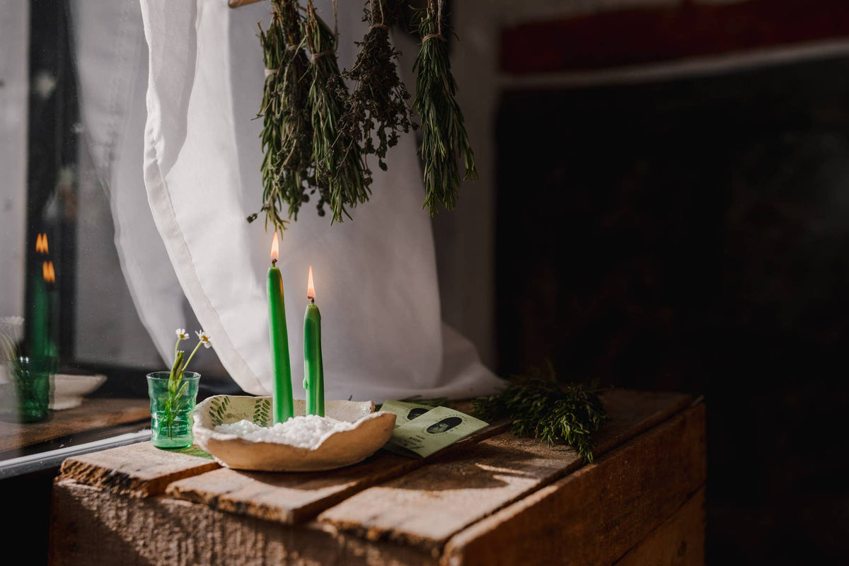 Bougie Romarin verte avec sa fiche rituelle, Antevasin's Store