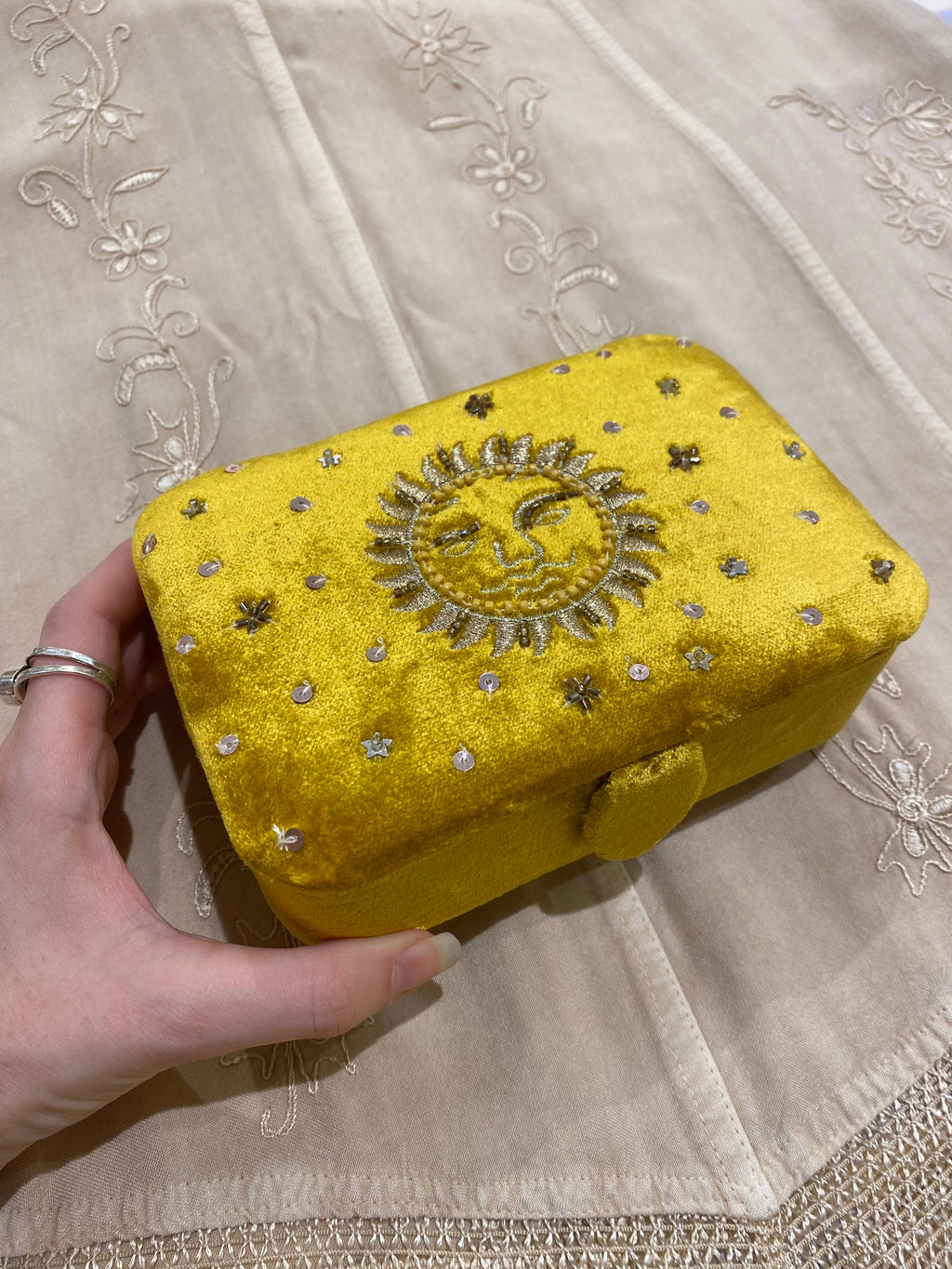 TEMPLE OF TREASURE - Boîte Soleil