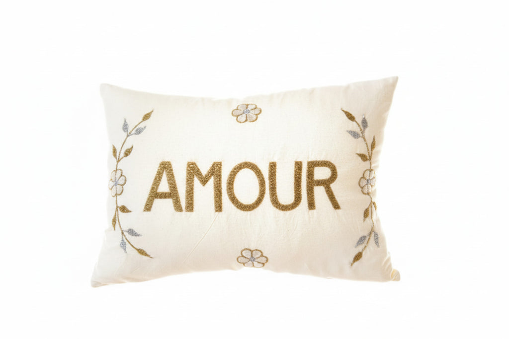 Coussin brodé Amour – CSAO | George Genève