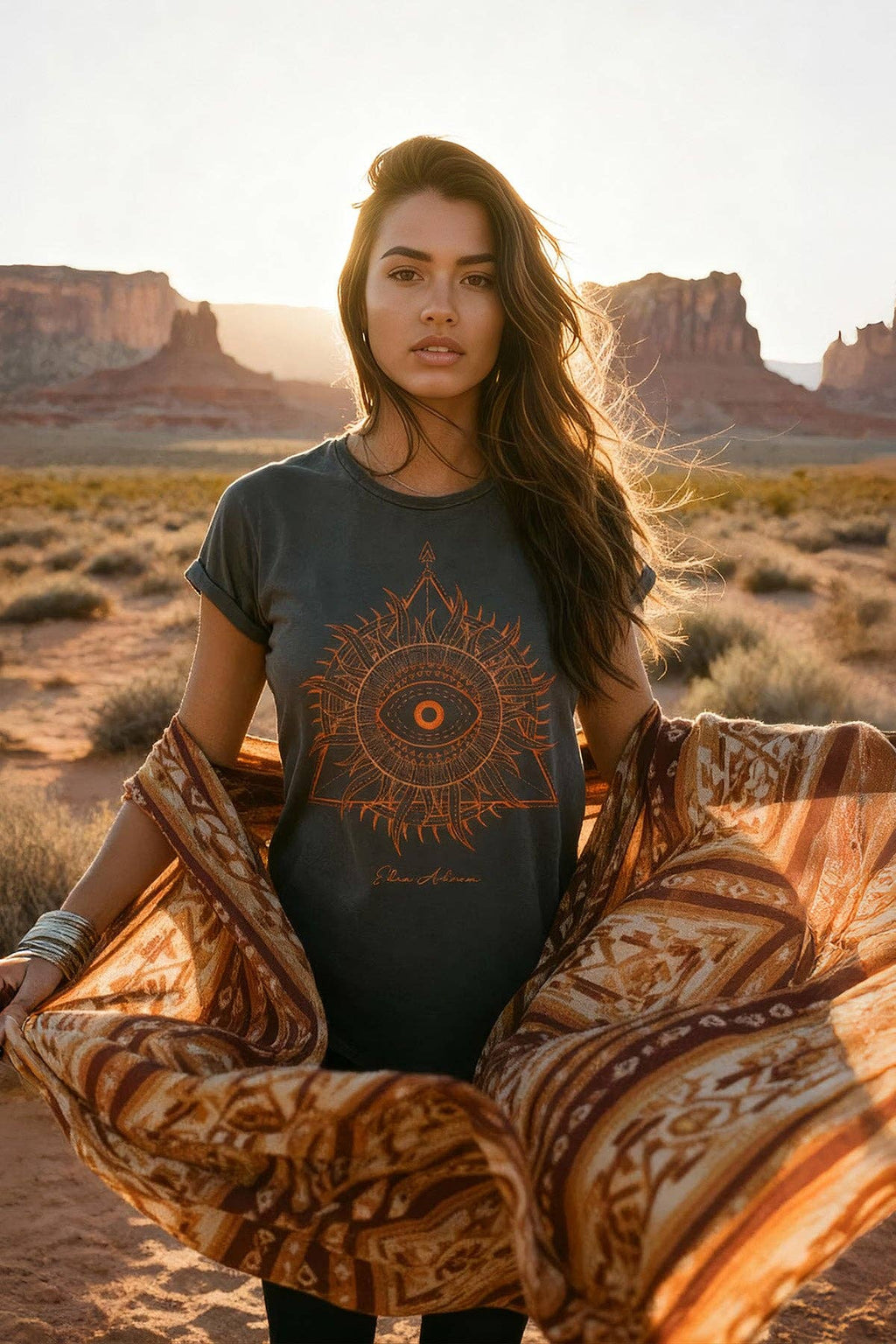Tee-Shirt Sunburst Pyramid – vue 2 – EDEN ASHRAM | George Genève