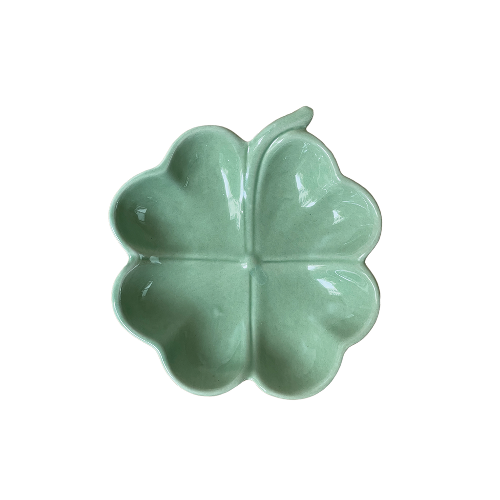 Coupelle trèfle vert L12,1 P11,1 H2,5cm – Opjet Paris | George Genève