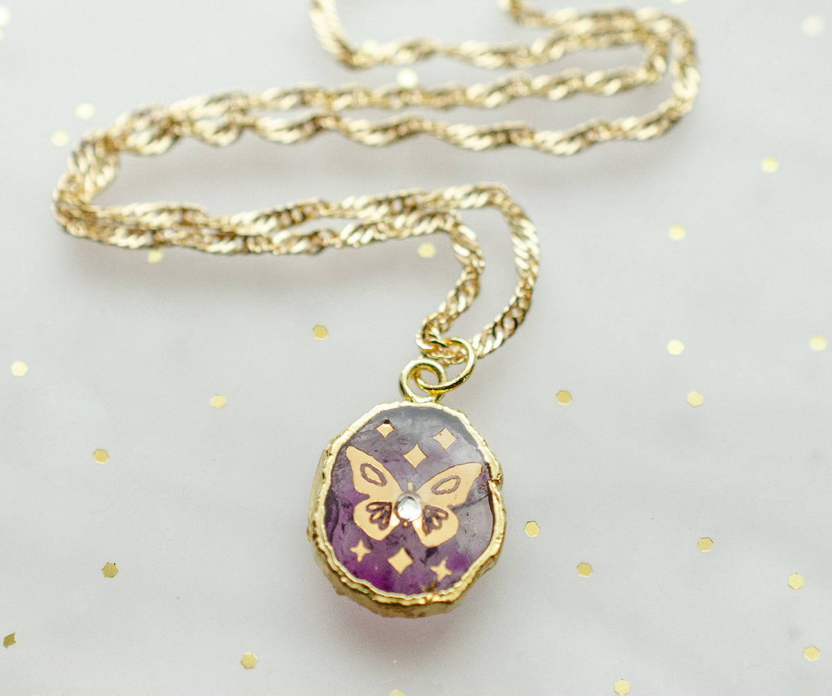 Collier pendentif papillon en améthyste à strass – JILL MAKES