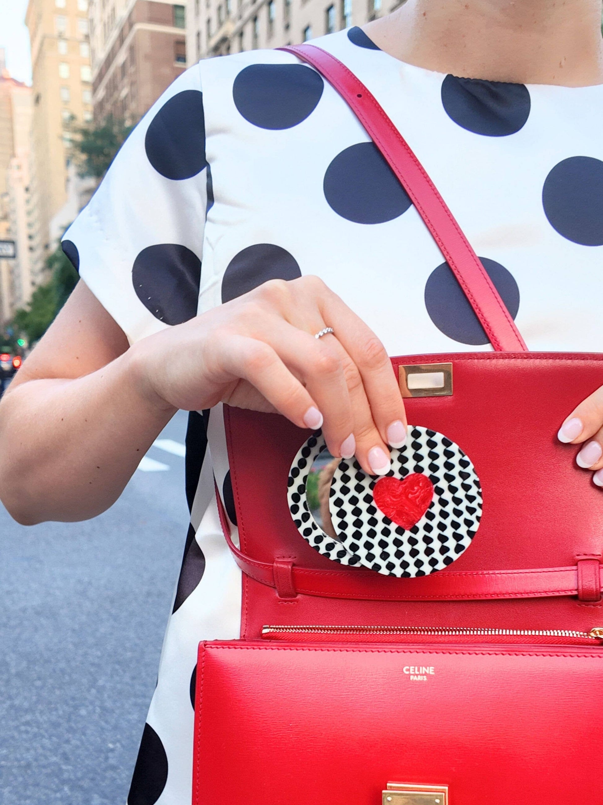 Compact Mirror Coeur Polka – vue 2 – SOLAR ECLIPSE | George Genève