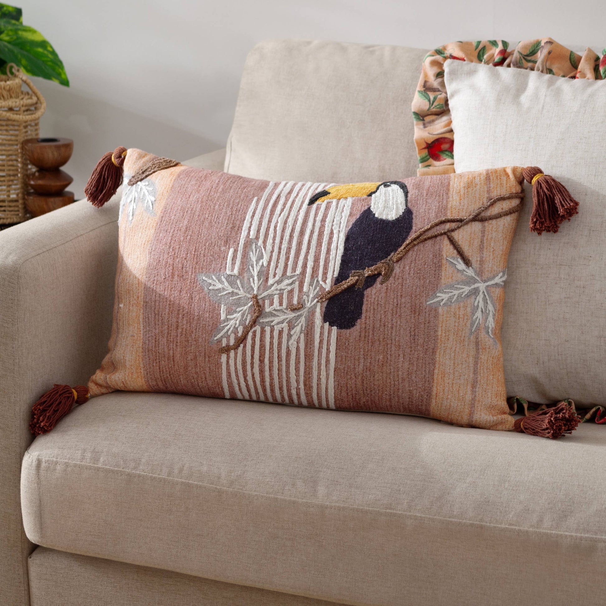 RIVA - Coussin brodé Toucan