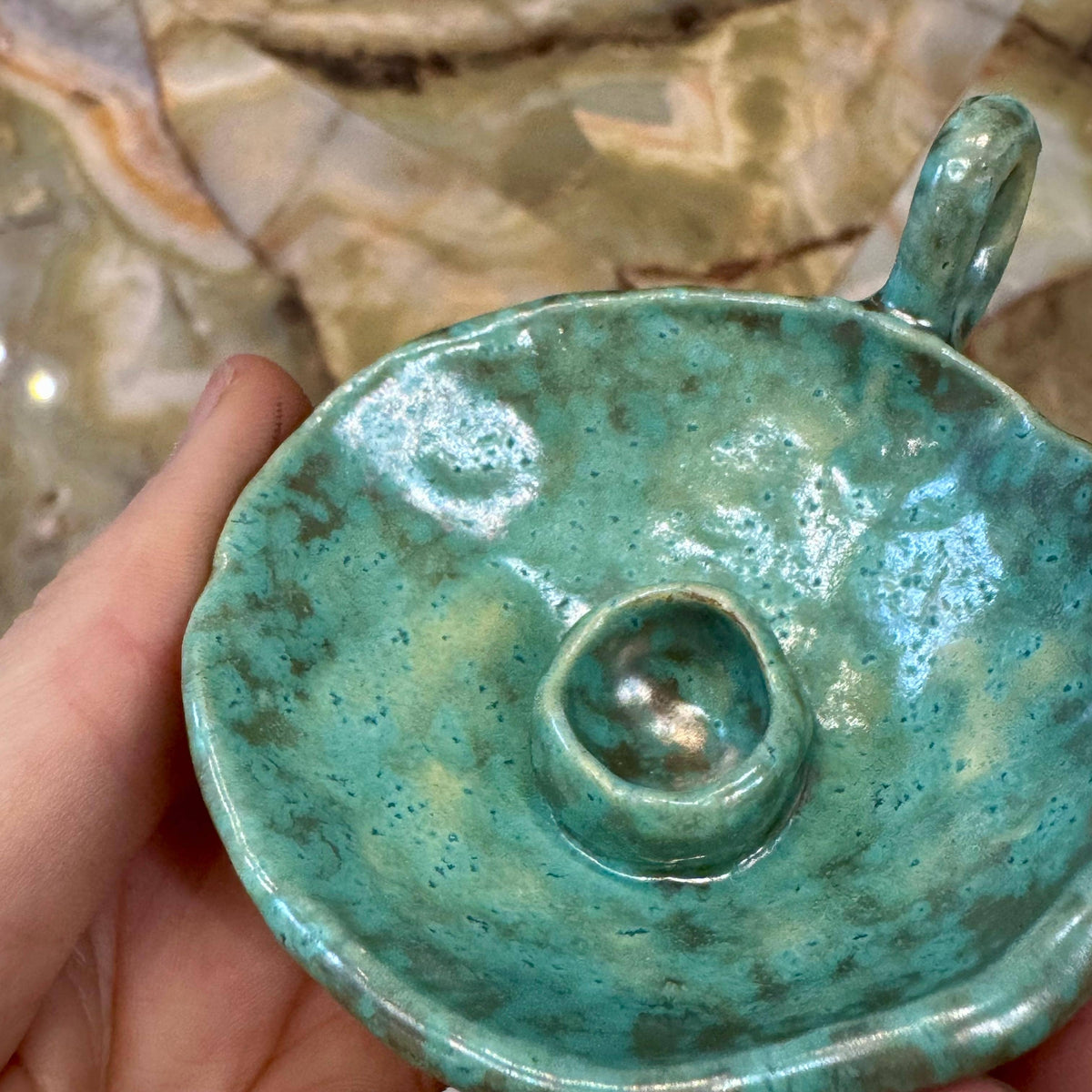 Cuencolabro Nefertiti avec une bougie, céramique artisanale chez George Genève