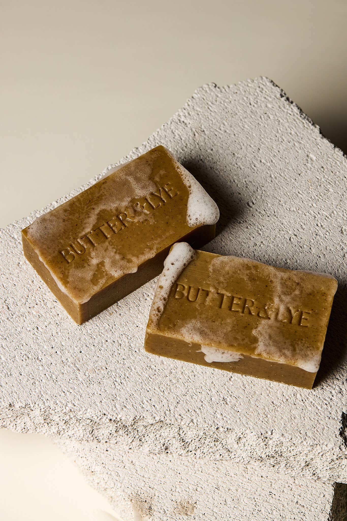 BUTTER & LYE - Savon Anti-Age Corps & Visage à la Sauge