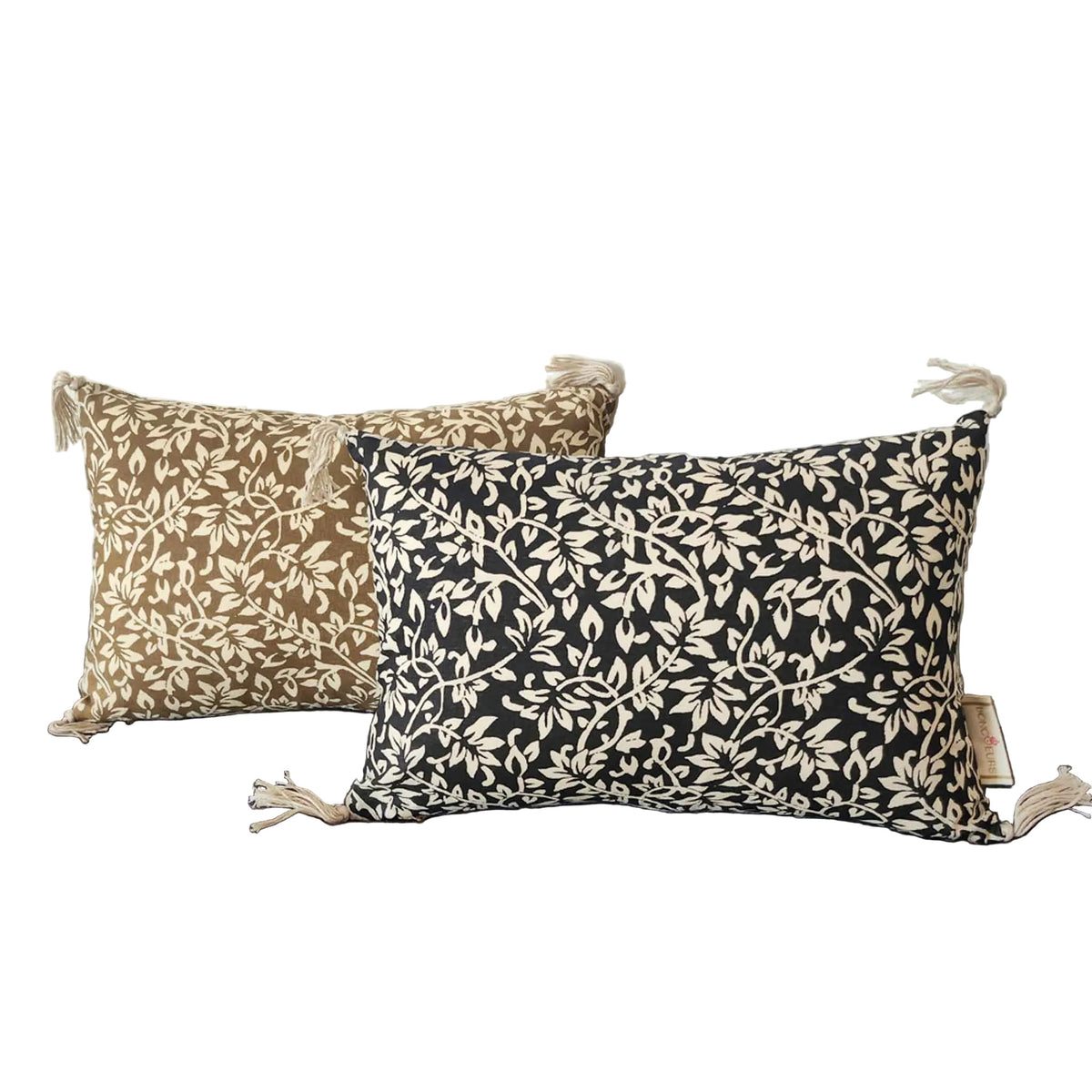 Petit coussin 20 x 30 cm en coton imprimé, motif rameau sur fond vieil or — Boncoeurs, George Genève